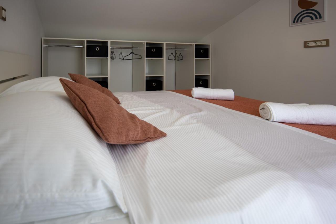 Lumaja Luxury Apartman ビオグラード・ナ・モル エクステリア 写真