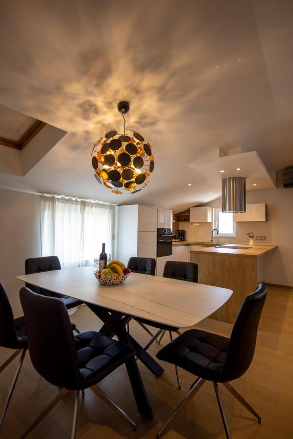 Lumaja Luxury Apartman ビオグラード・ナ・モル エクステリア 写真