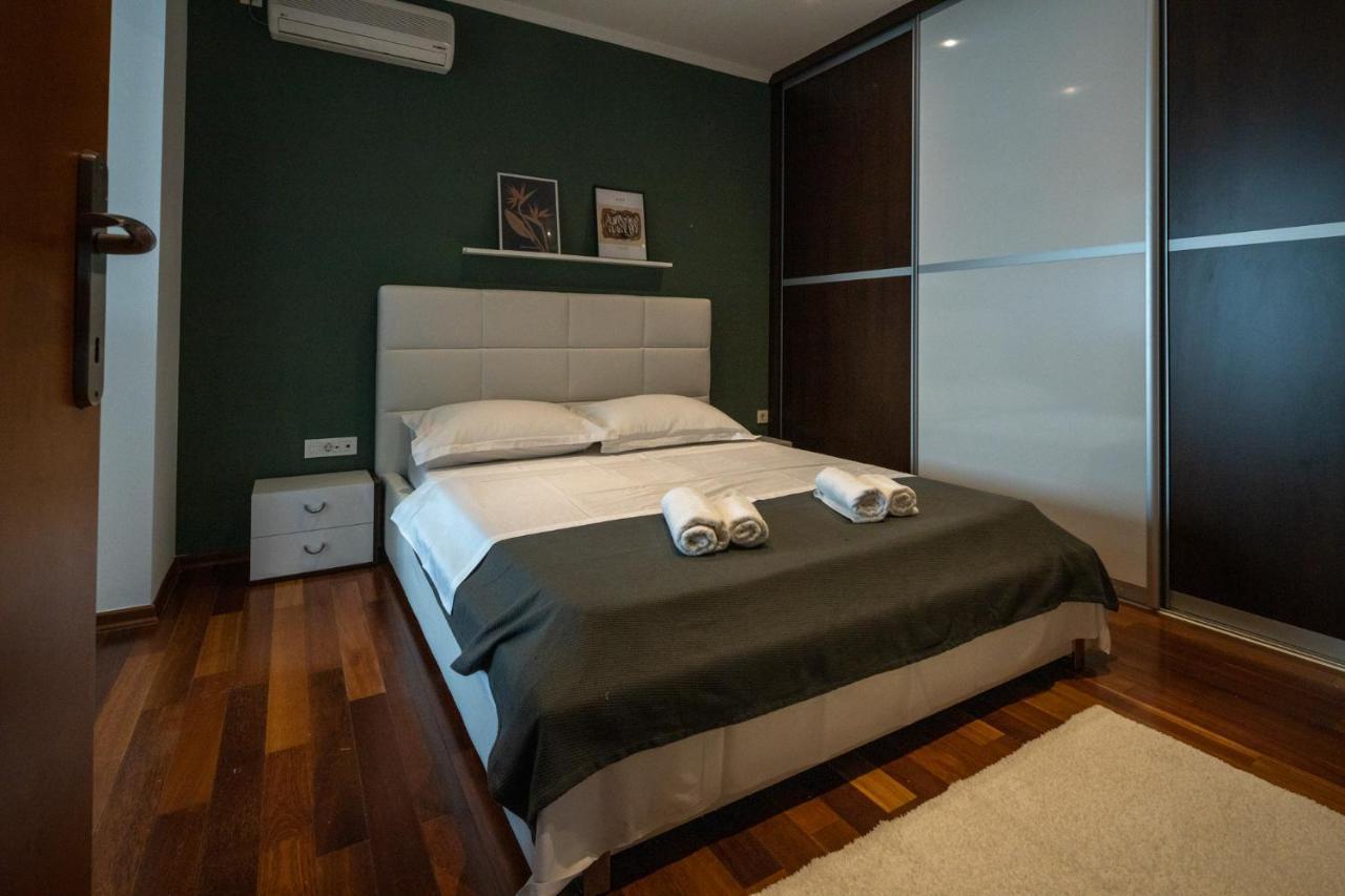 Lumaja Luxury Apartman ビオグラード・ナ・モル エクステリア 写真